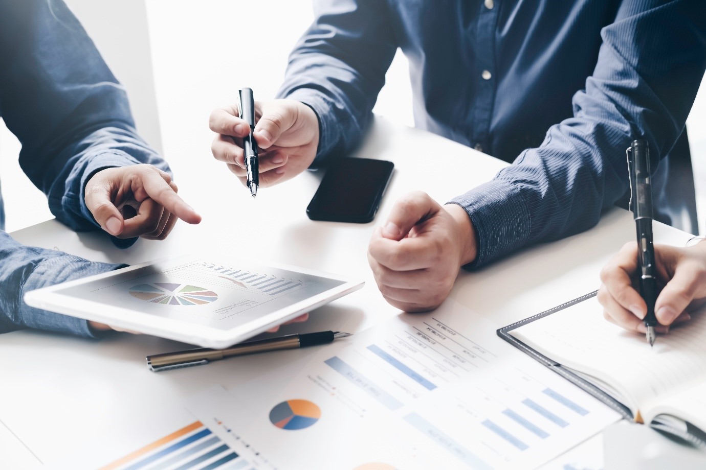 How to Design an Adaptive Organization?