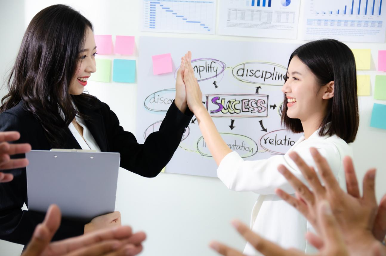 Việc sở hữu khả năng nổi bật sẽ giúp bạn được chú ý và nhớ tới lâu hơn.