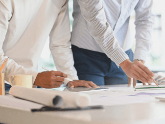 What is an HR consultant?