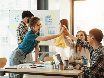 Chuyên Đề Gắn Kết Nhân Viên - Công Cụ Và Lợi Thế Trong Xây Dựng Chiến Lược Nhân Sự Hiện Đại