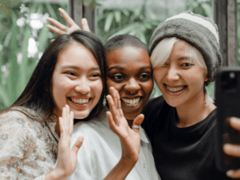 Company Review: The New Trend That Brings Millions Of Views For HR And Many More Likes For Business