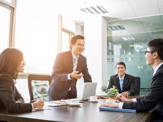 #Hrmust-Know: 5 Bí Quyết  Để Phát Triển Kỹ Năng Lãnh Đạo Xã Hội