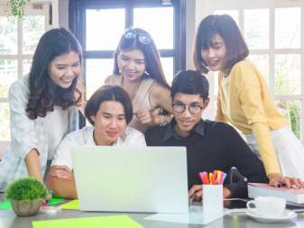 Nhận diện những rào cản vô hình khiến doanh nghiệp chậm tiến