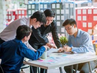 Chiến Lược Nhân Sự Thuê Ngoài: Đâu Là Cơ Hội và Thách Thức?