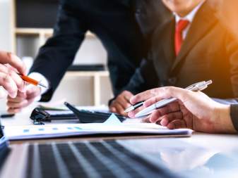 Businesses and tax finalization for employees