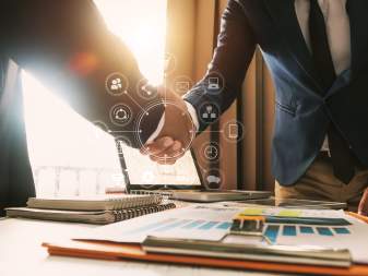 Nâng Cao Các Giải Pháp Nhân Sự thông qua Chuyên Môn Phân Tích Dữ Liệu