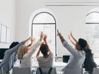 4 chiến lược giữ chân người tài ở startup: Đừng nói đến “tình nghĩa”